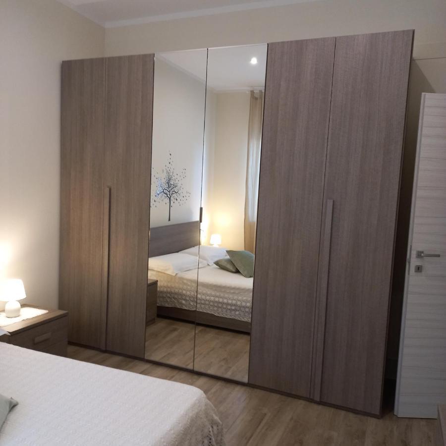 La Casa Di Carla Apartment เปสการา ภายนอก รูปภาพ